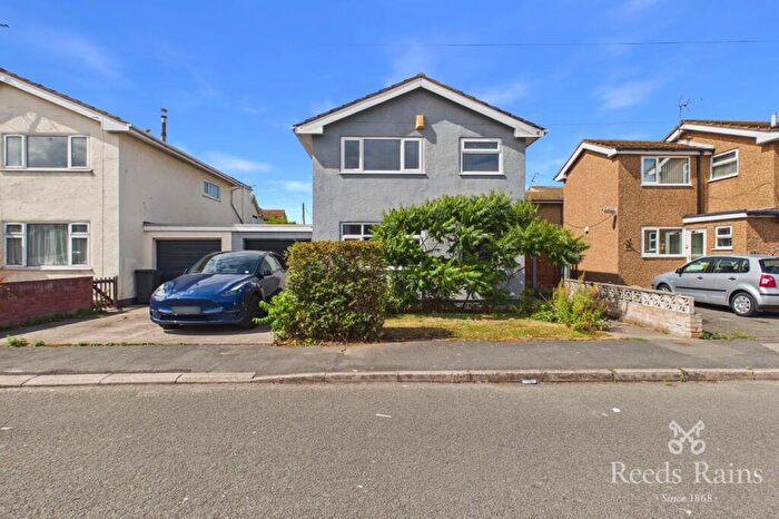 3 Bedroom Link Detached House For Sale In Bryn Avenue, Kinmel Bay, Conwy, LL18