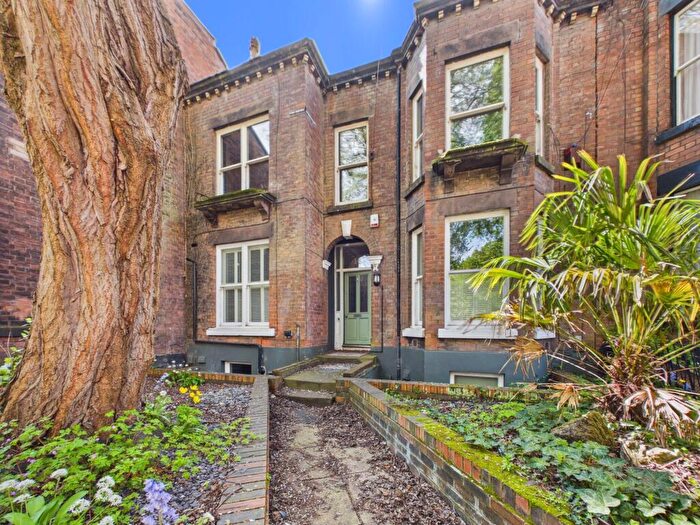 3 Bedroom Apartment For Sale In Pelham Grove, Aigburth, Liverpool., L17