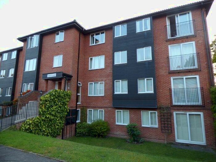 2 Bedroom Flat To Rent In Reedham Drive, Purley, CR8