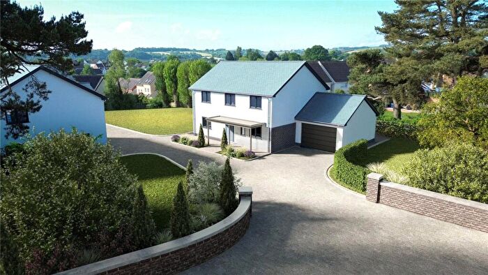 4 Bedroom Detached House For Sale In Tiverton Road, Cullompton, Devon, EX15