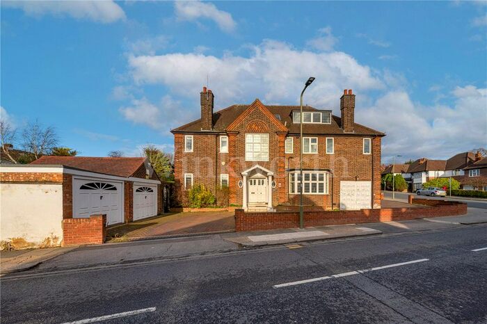6 Bedroom Detached House To Rent In Armitage Road, London, NW11