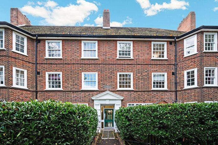 2 Bedroom Flat To Rent In Hazellville Road, London, N19