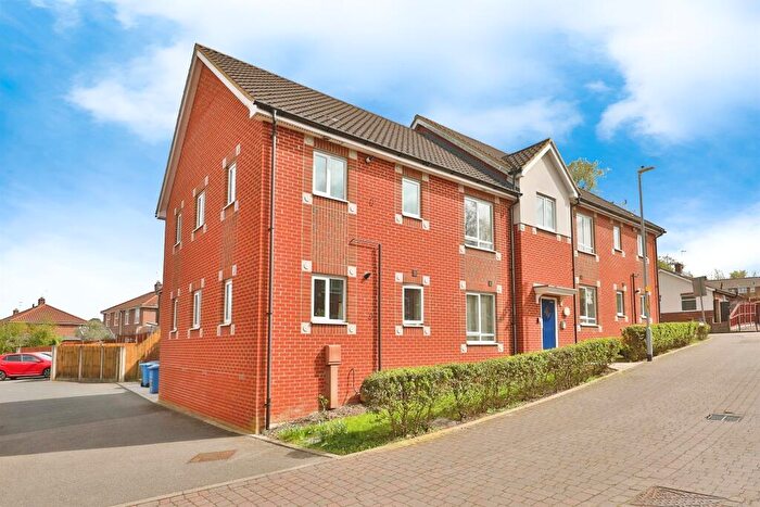 2 Bedroom Flat For Sale In Southalls Way, Norwich, NR3