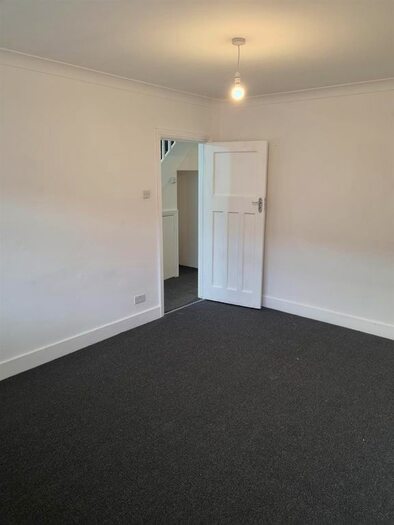 3 Bedroom Terraced House To Rent In Pasteur Gardens, London, N18