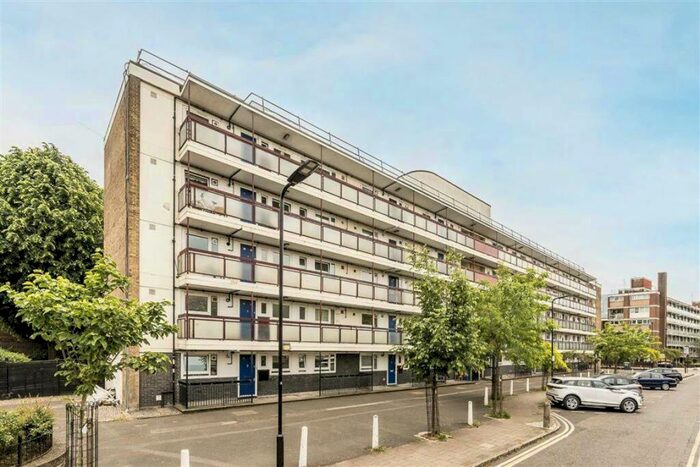 2 Bedroom Flat To Rent In Arden Estate, Shoreditch, N1