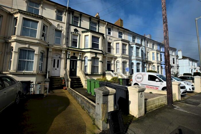 1 Bedroom Flat To Rent In Elphinstone Road, Hastings, TN34