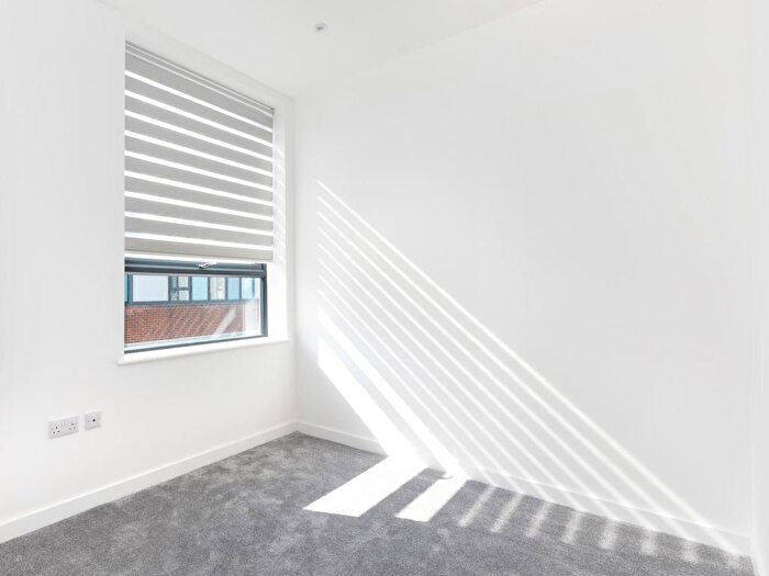 1 Bedroom Apartment To Rent In London Road, Headington, OX3