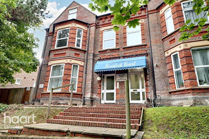 1 Bedroom Flat For Sale In London Road, Luton, LU1