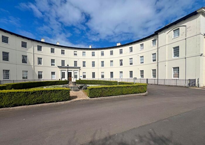 1 Bedroom Flat To Rent In The Crescent, Gloucester, GL1