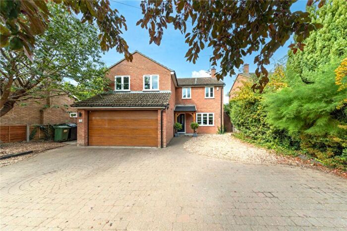 5 Bedroom Detached House For Sale In Church Path, Clophill, Bedfordshire, MK45