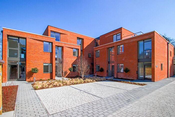 2 Bedroom Apartment To Rent In Oxford Epc Rating C, OX4