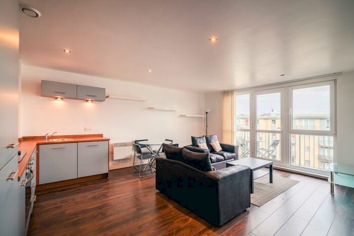 2 Bedroom Flat To Rent In The Quartz, Hall Street, Jewellery Quarter, Birmingham, B18