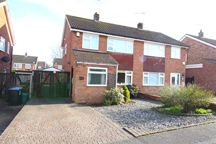 3 Bedroom Semi Detached House For Sale In Wye Close, Bletchley, Milton Keynes, MK3