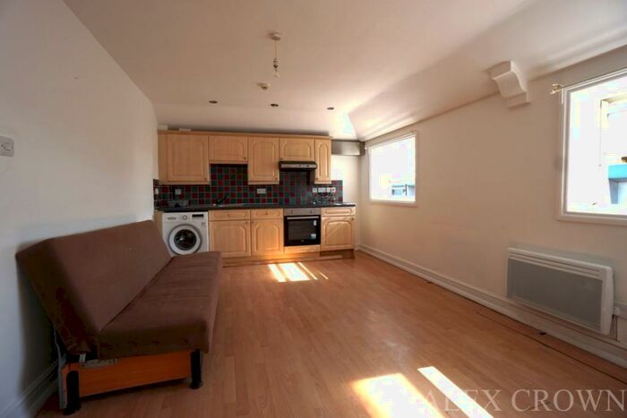 1 Bedroom Flat To Rent In Brooksby Walk, Homerton, E9