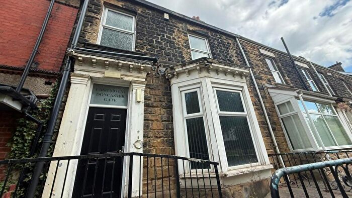 5 Bedroom House To Rent In Doncaster Gate, Rotherham, S65