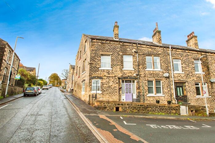 3 Bedroom End Of Terrace House For Sale In Montague Street, Sowerby Bridge, HX6