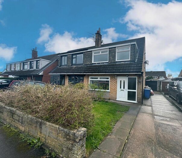 3 Bedroom Semi-Detached House To Rent In Penrhyn Crescent, Stockport, SK7