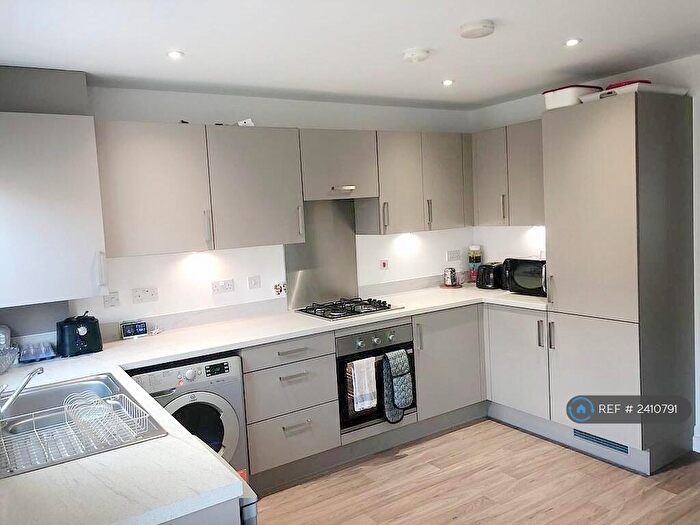 2 Bedroom Terraced House To Rent In Hays Road, Gravesend, DA12