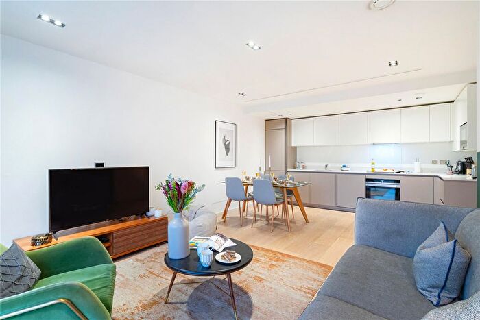 2 Bedroom Flat To Rent In Inverness Terrace, London, W2