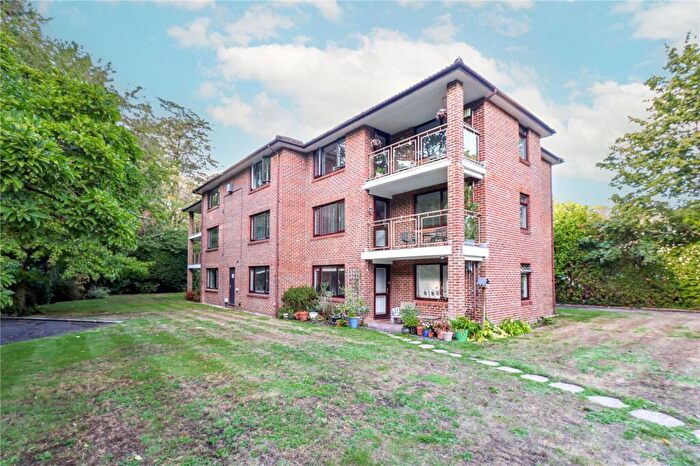 2 Bedroom Apartment For Sale In Tower Road, Poole, Dorset, BH13