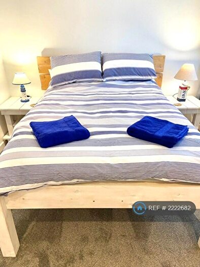 2 Bedroom Flat To Rent In South John Street, New Quay, SA45