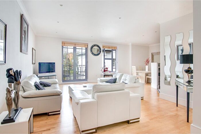 3 Bedroom Apartment To Rent In St James Place, George Road, Edgbaston, B15