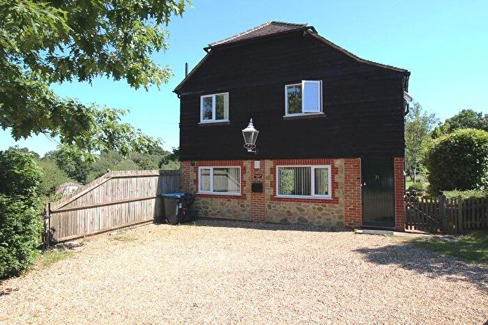 3 Bedroom Detached House To Rent In Rook Lane, Chaldon - £Pcm, CR3