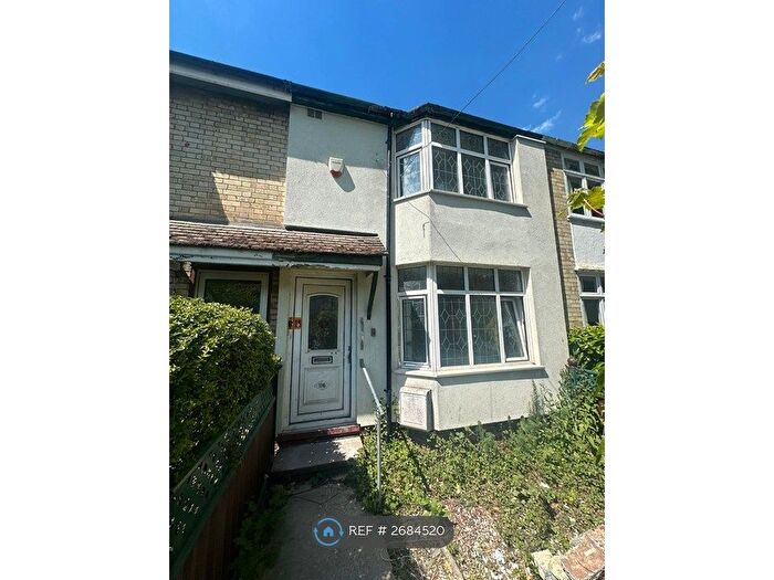 1 Bedroom Flat To Rent In Brampton Road, Cambridge, CB1