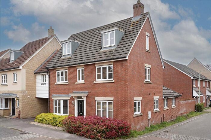 5 Bedroom Link Detached House For Sale In Bridge Farm Close, Mildenhall, Bury St. Edmunds, Suffolk, IP28