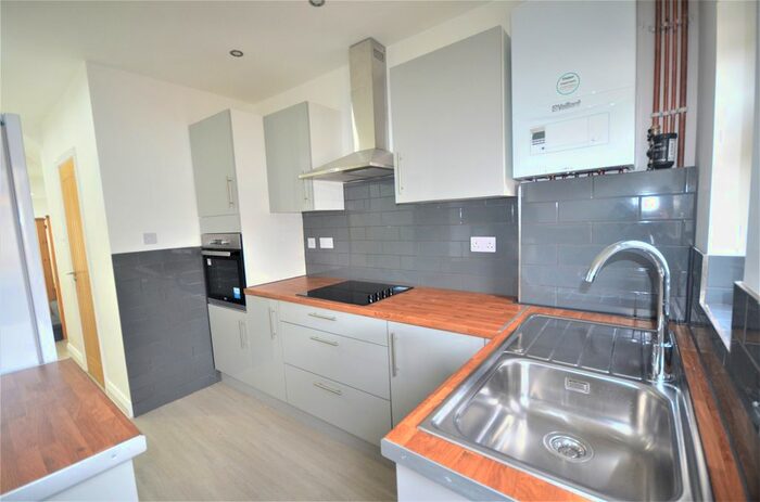 2 Bedroom Terraced House To Rent In Clifton Road, IG2