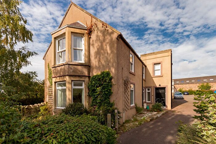 3 Bedroom Flat For Sale In Station Road, Haddington, East Lothian, EH41