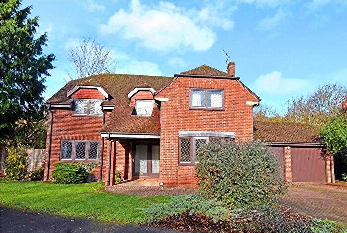 5 Bedroom Detached House To Rent In Stable Court, Love Lane, Newbury, Berkshire, RG14