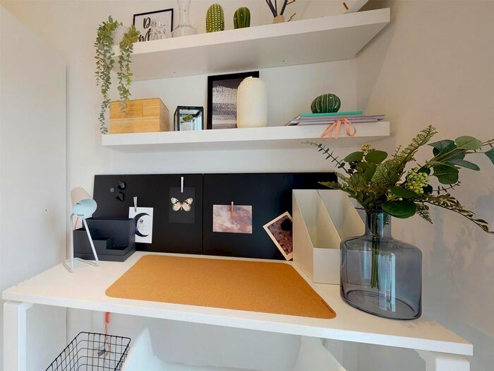 Studio To Rent In London Road, Newcastle-Under-Lyme, ST5