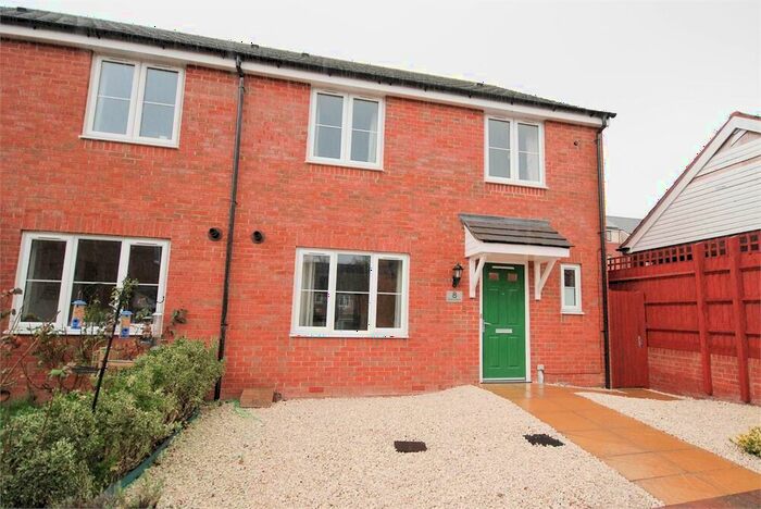 4 Bedroom House To Rent In Swift Avenue, Rugby, CV21