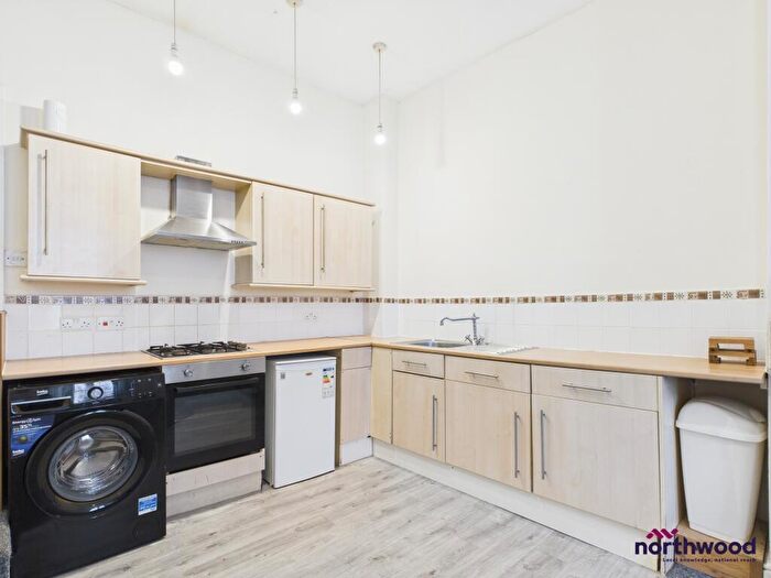1 Bedroom Flat To Rent In Seaside, Eastbourne, BN22