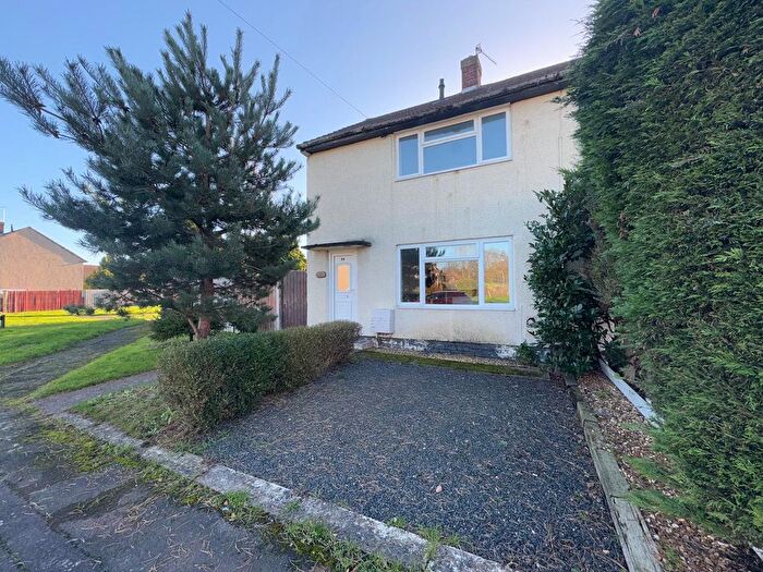 2 Bedroom Property To Rent In Salisbury Drive, Kidderminster, DY11