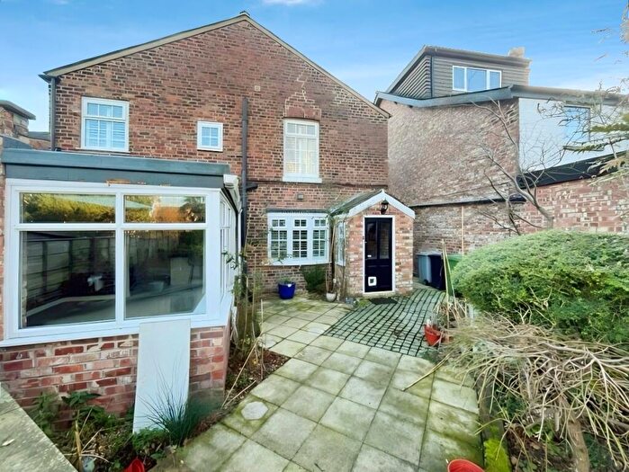 2 Bedroom End Of Terrace House To Rent In Alma Lane, Wilmslow, Cheshire, SK9