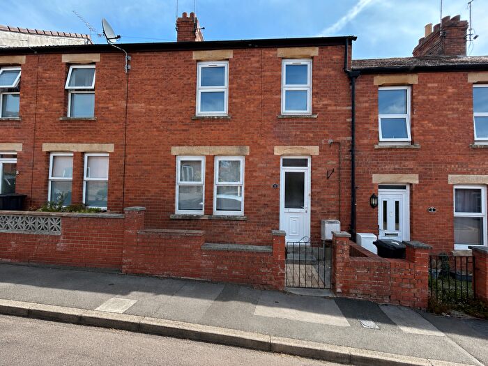 2 Bedroom Terraced House For Sale In Alexandra Road, Yeovil, Somerset, BA21