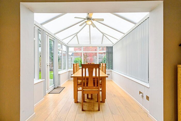 3 Bedroom Detached House For Sale In Lymefield Drive, Manchester, M28