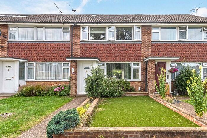 4 Bedroom Property To Rent In Monaveen Gardens, West Molesey, KT8