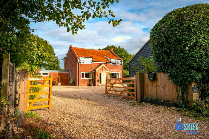 4 Bedroom House For Sale In Swanton Road, Gunthorpe, NR24