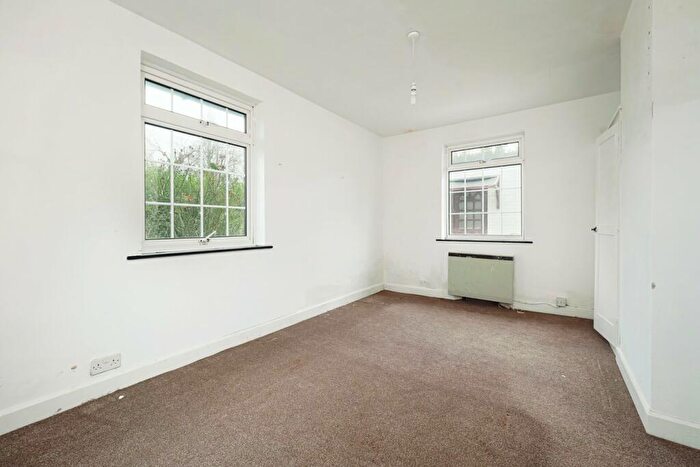 3 Bedroom Detached Bungalow For Sale In Agester Lane, Denton, Canterbury, CT4