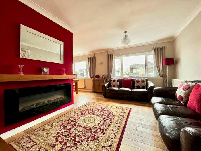 3 Bedroom Detached Bungalow For Sale In Elba Street, Gowerton, Swansea, SA4