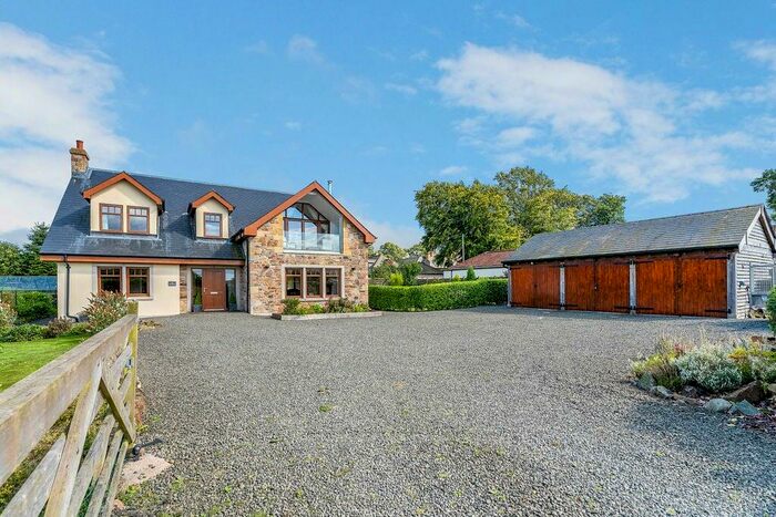 4 Bedroom Detached House For Sale In Hatchbank, Kinross, KY13