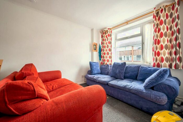 6 Bedroom Terraced House To Rent In Queens Drive, Stoughton, Guildford, GU2