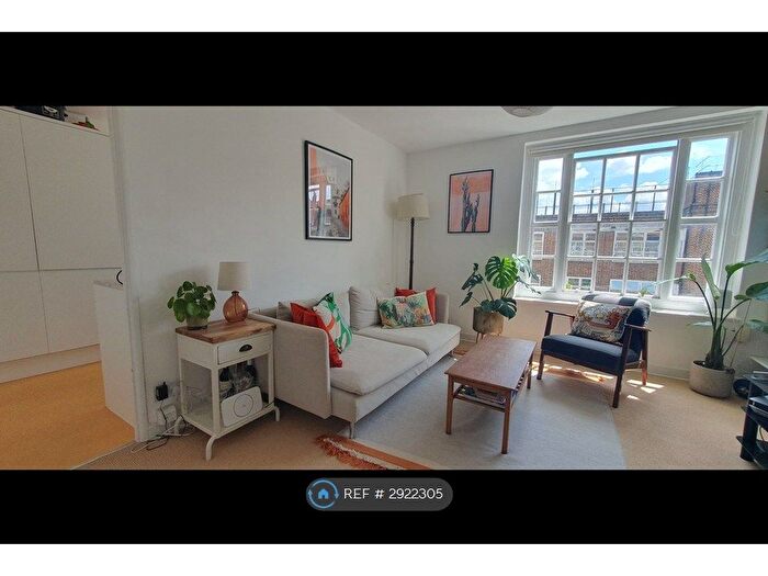 1 Bedroom Flat To Rent In Kilner House, London, SE11
