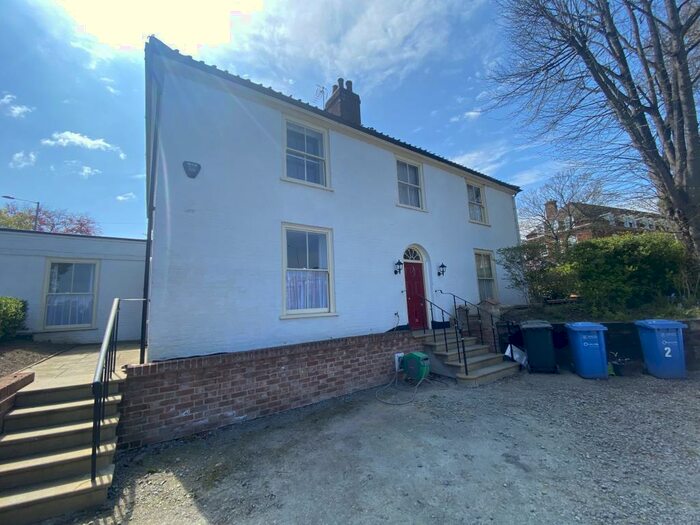 4 Bedroom Detached House To Rent In Ipswich Road, Norwich, NR2