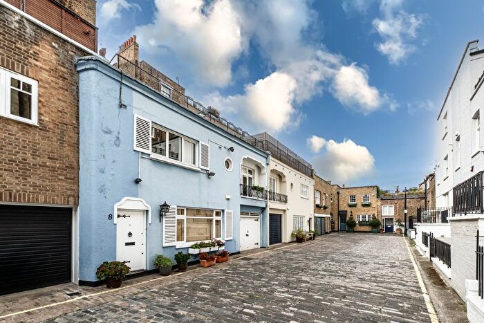 3 Bedroom Mews For Sale In Montagu Mews West, London, W1H
