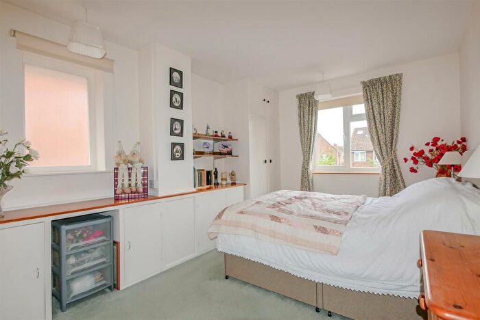 3 Bedroom Detached House For Sale In Brookmead Drive, Wallingford, OX10