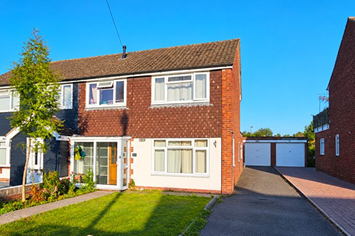 3 Bedroom Semi-Detached House For Sale In Hilda Gardens, Denmead, PO7